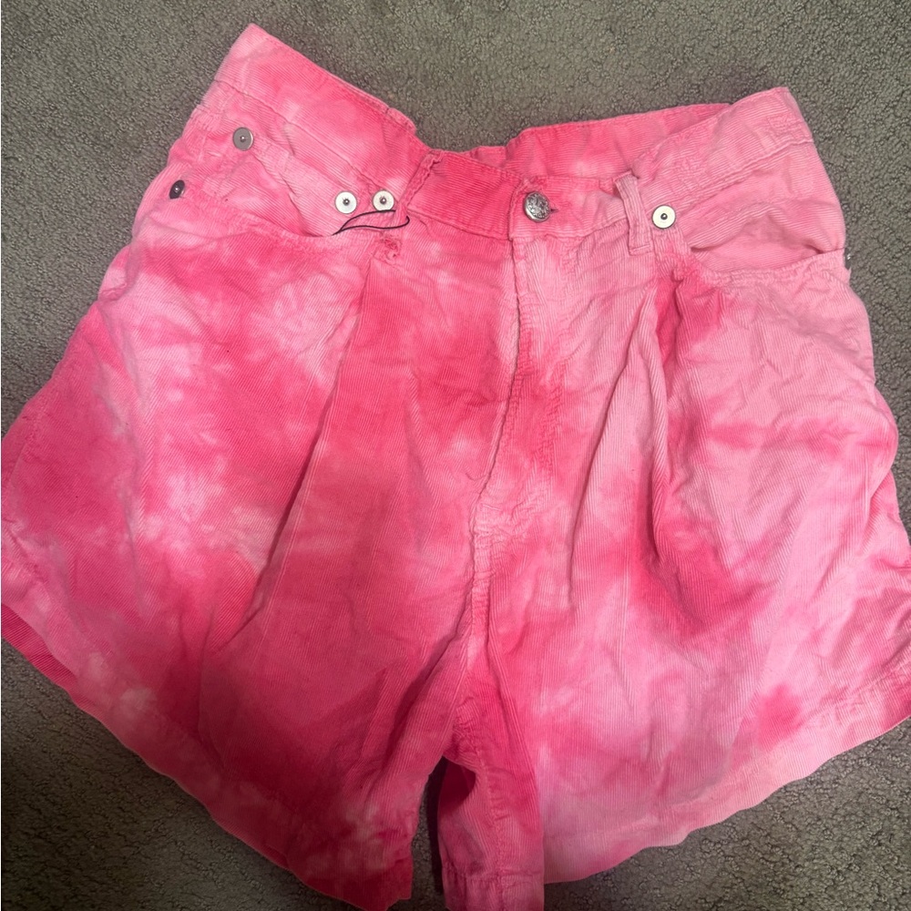 R16 Tie-Dye Pink Shorts